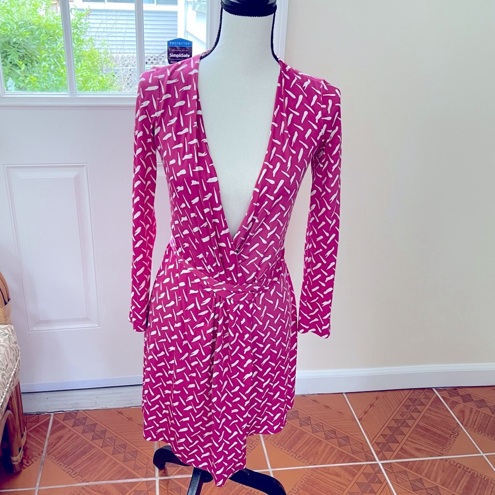 Diane von Furstenberg wrap dress size 0